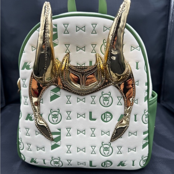 Boxlunch Handbags - Green and White Backpack with Gold Horns